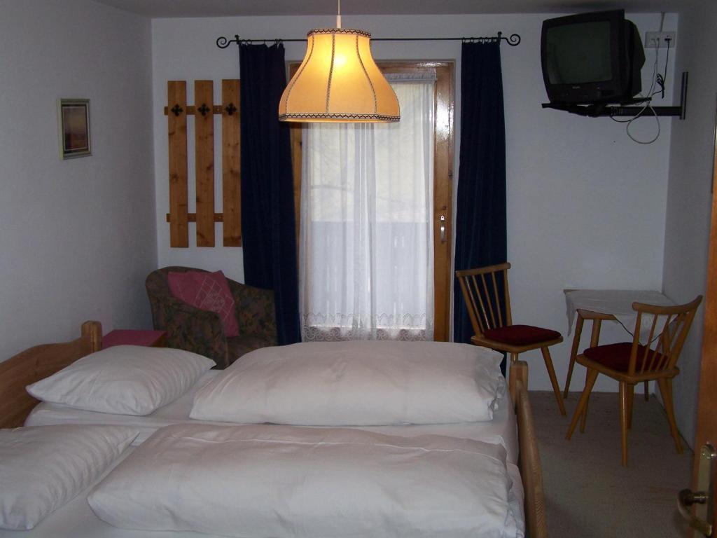 Pension Holzknechthof Am See Neustift im Stubaital Szoba fotó