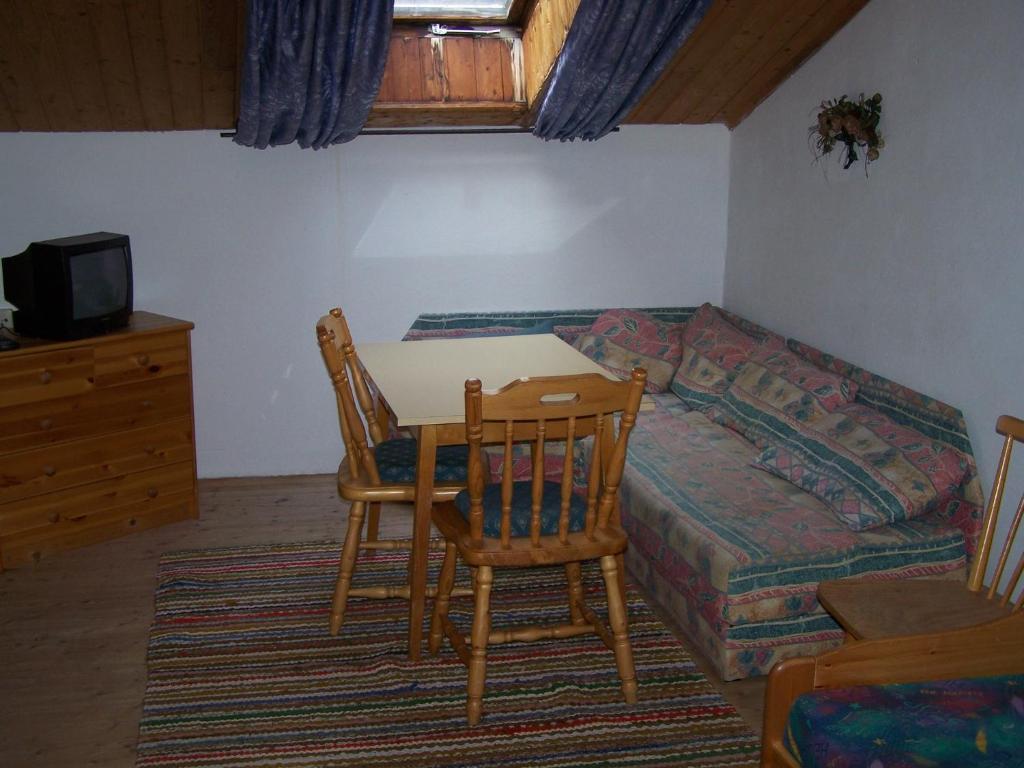 Pension Holzknechthof Am See Neustift im Stubaital Szoba fotó