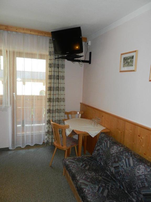 Pension Holzknechthof Am See Neustift im Stubaital Szoba fotó